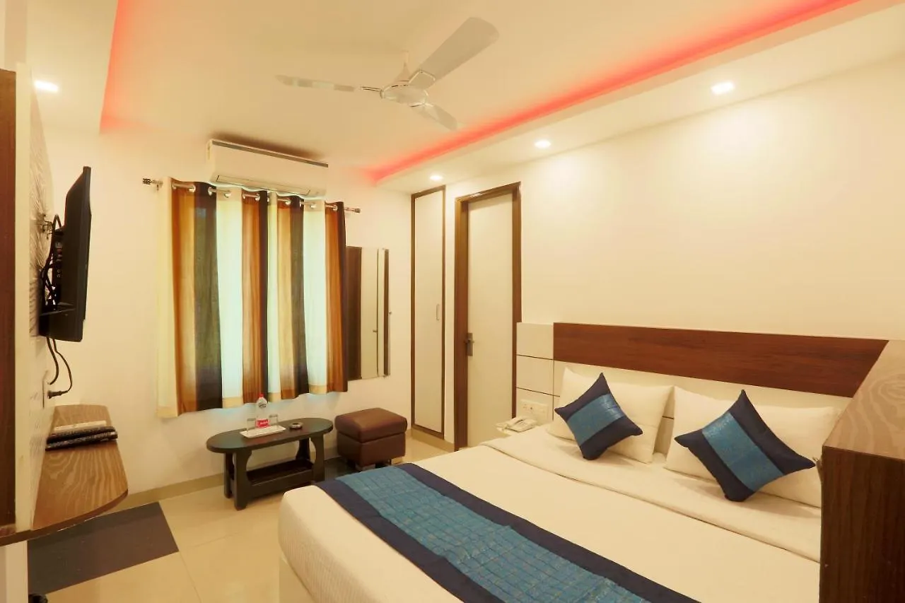 Hotel Classic Plaza At Delhi Airport
