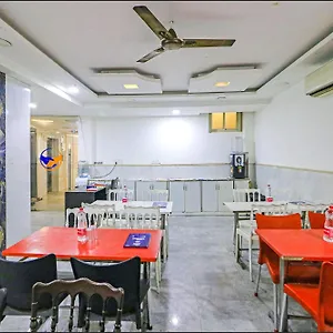 Fabhotel Airport Zone Olive *** New Delhi