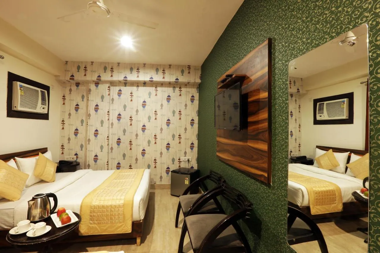 ***  Hotel Classic Plaza At Delhi Airport India