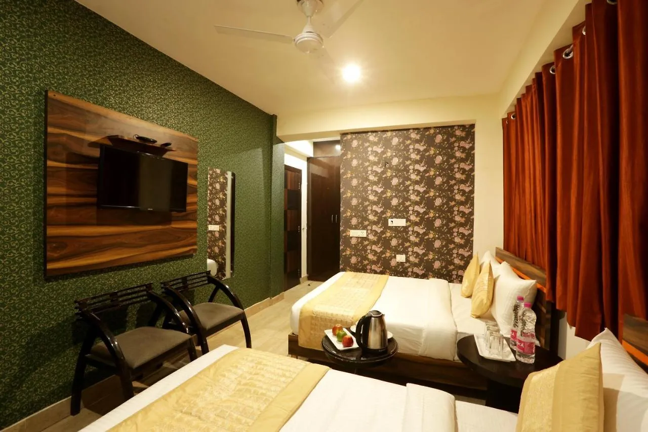 Hotel Classic Plaza At Delhi Airport New Delhi